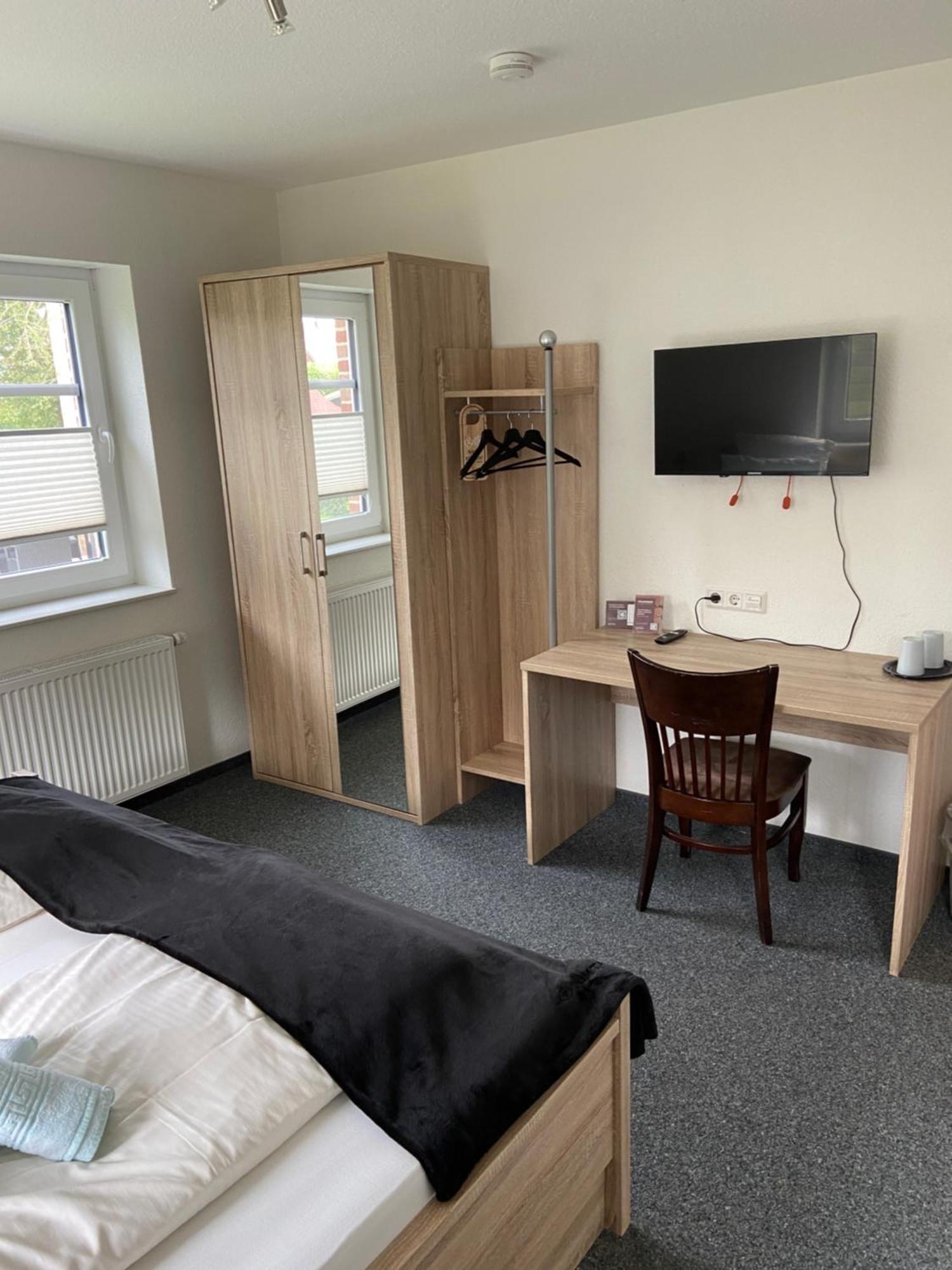 Hotel Zum Grossen Krug Wirdum Luaran gambar